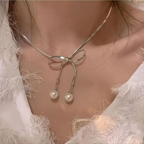 Bohemian Bow Choker Pearl Pendant Necklace on Gold or Silver Plated Tone - Picture 6 of 13